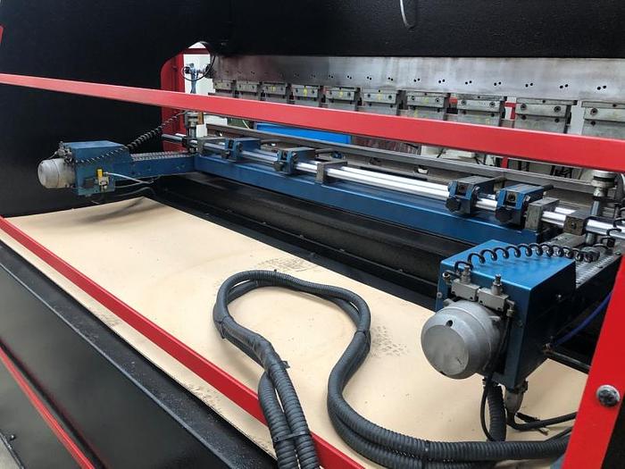 Usato PIEGATRICE SCHIAVI IDRAULICA 2500X80-100 TON