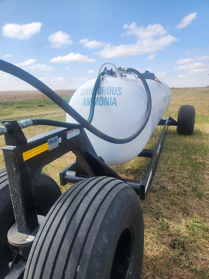 Used 1450 Gallon Anhydrous Tank