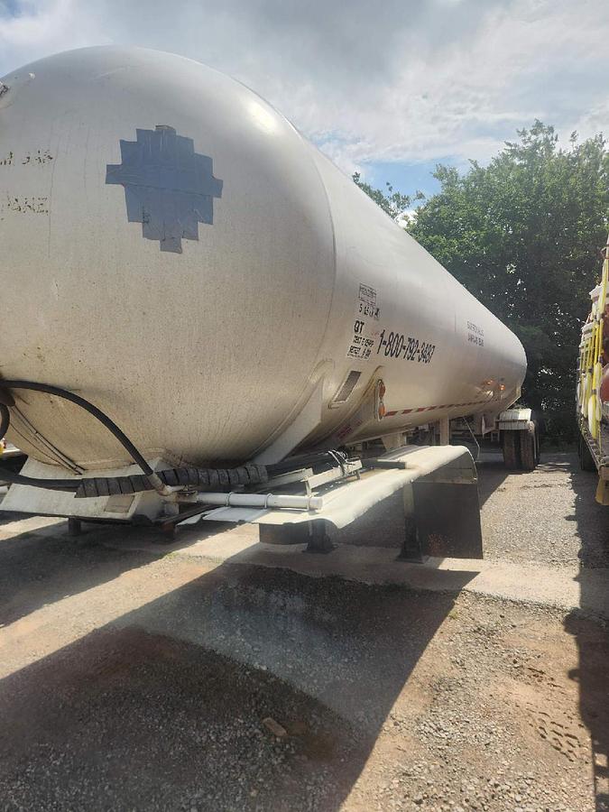 Used 11,500 Gallon Transport Trailer