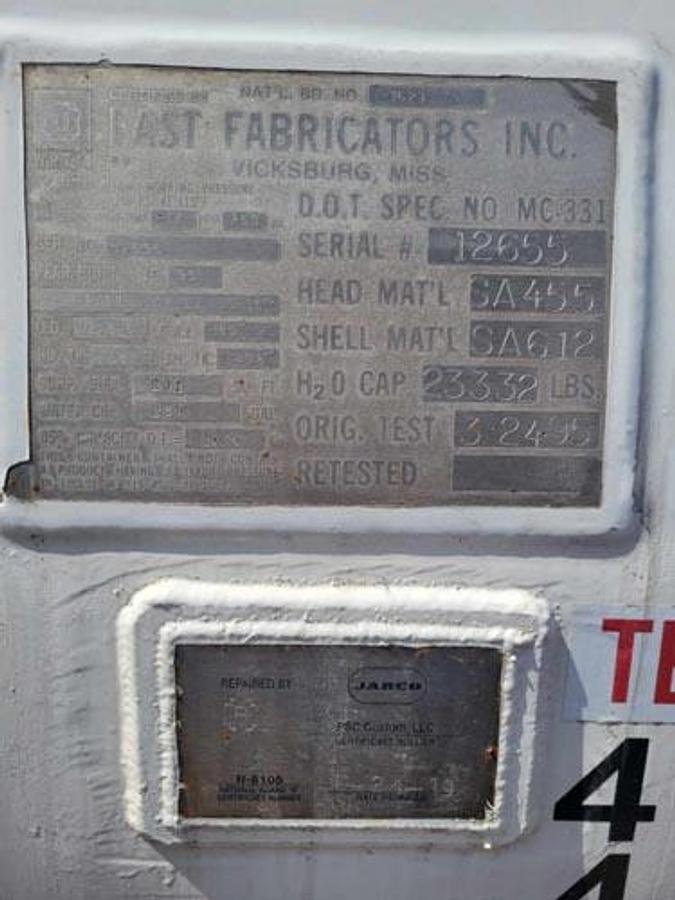 Used Bobtails Chevrolet Bobtail w 2800 Gallon Barrel