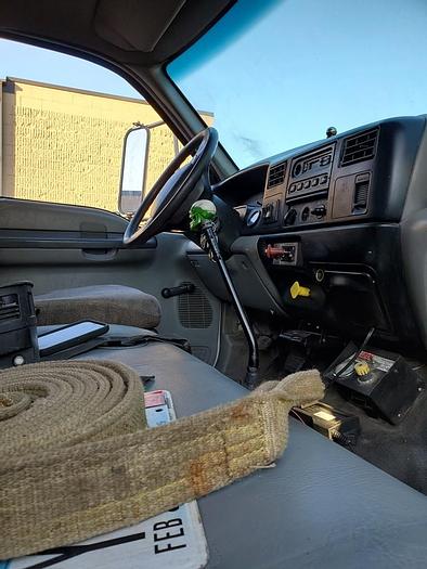 Used 2001 Ford F750 Terex BT3400 Crane Truck - M74771