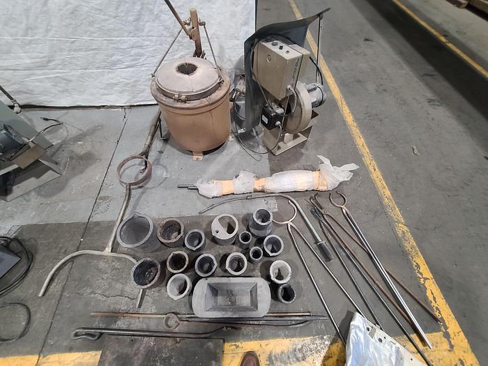Used Speedy Melt Gas Fired Metal Melting Furnace with Accessories