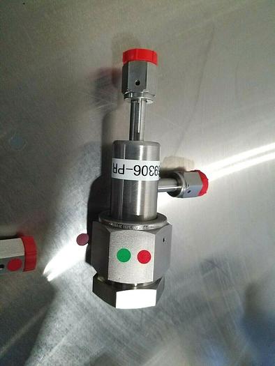 Used Panametrics Electronic Stainless Steel Valve 259859 PR & 269306 PR NEW!!!