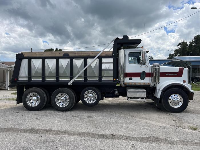 Used 2004 Western Star 4900 Tri-Axle Dump Truck #5618