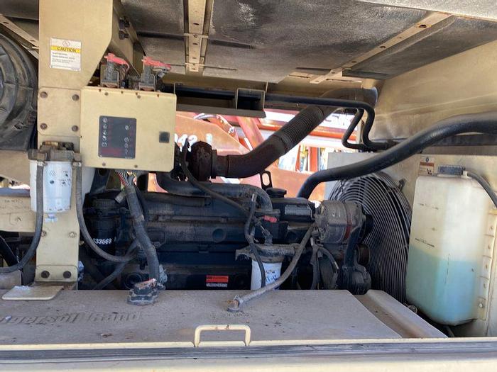 Used INGERSOLLRAND COMPRESSOR AND SANDBLAST COMBO HP450