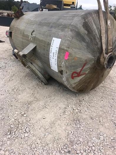 Used Used Kopetz Manufacturing approximately 1,500 gallon 316L stainless steel vertical mix tank