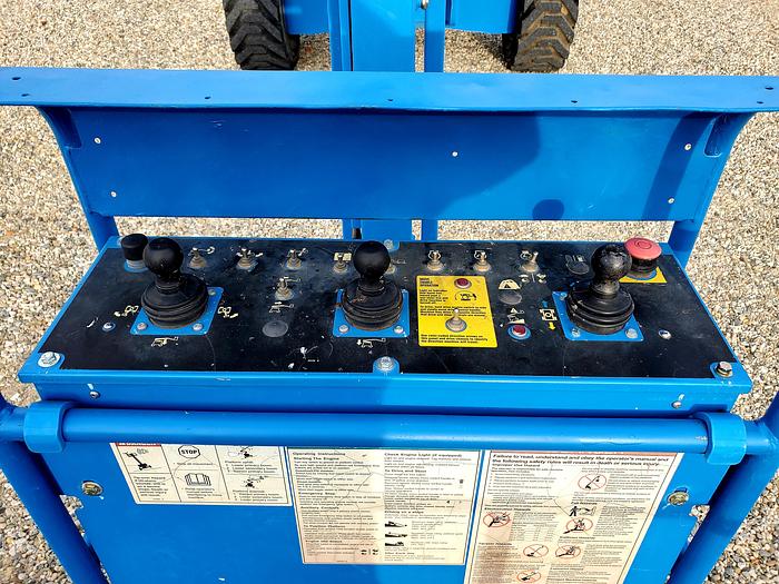 Used 2014 Genie Z60/34 Articulated Boom Lift ** 747 Hrs **