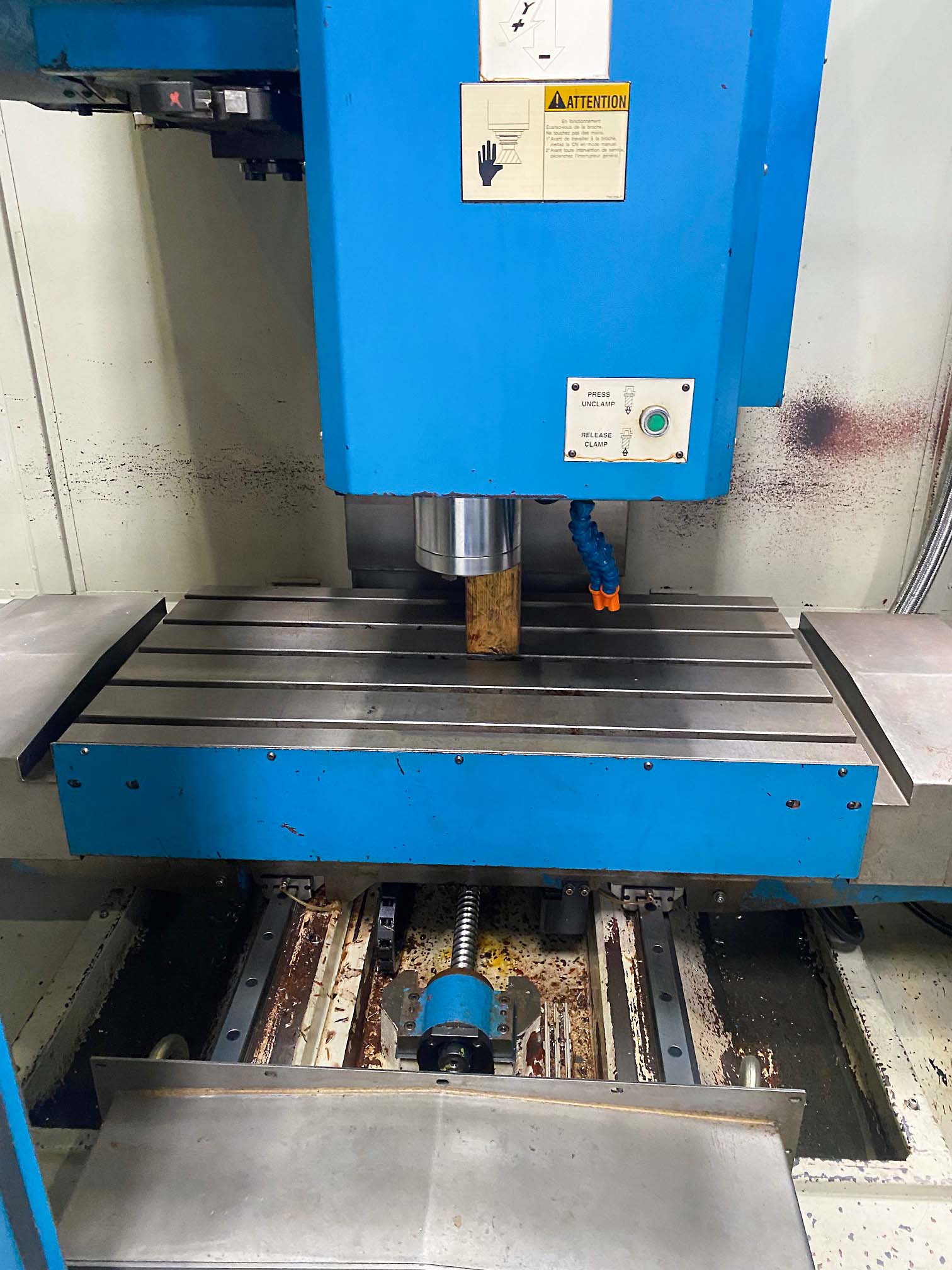 Used Fulland FLG-850A - Vertical Machining Center - 2006