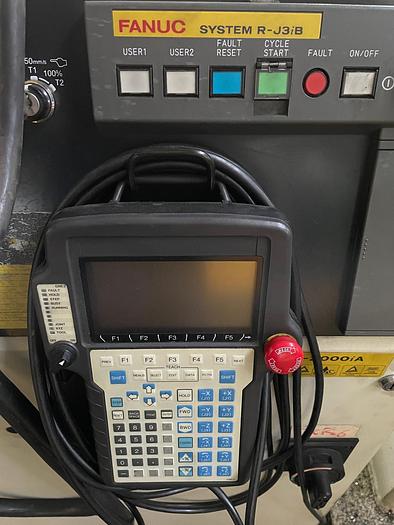 Gebraucht Roboter FANUC R 2000 iA