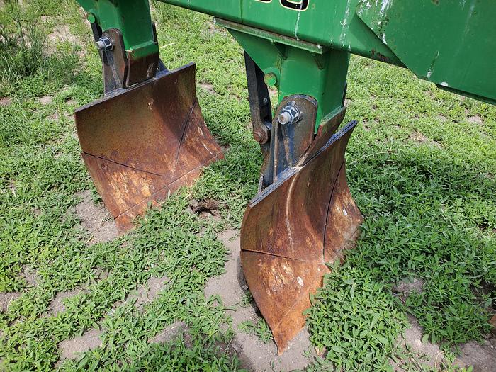 Used John Deere 995 Switch Plow - 6 Bottom