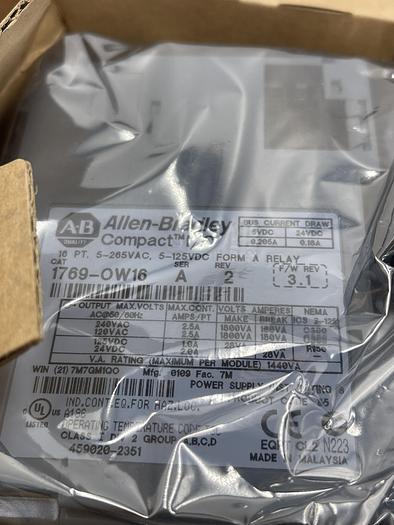 ALLEN-BRADLEY 1769-OW16 Ser A Rev 2