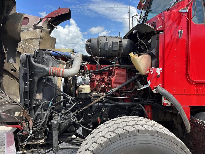 Used 2011 Kenworth T800 Tri-Axle Dump Truck  #5596