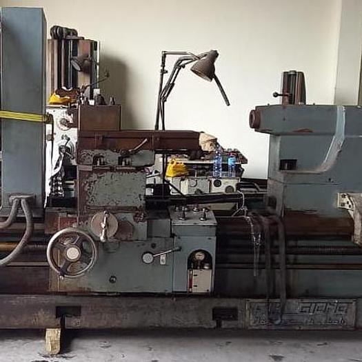 Used GIANA 3mx350x700 Lathe machine
