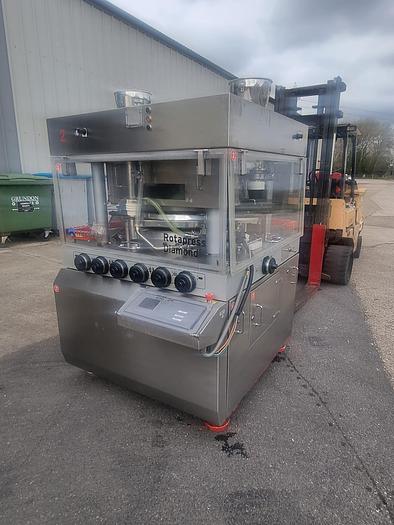 Used Manesty Rotapress Diamond Tablet Press