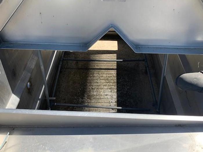 Used Double Sided Parabolic Screen with Recovery Tank