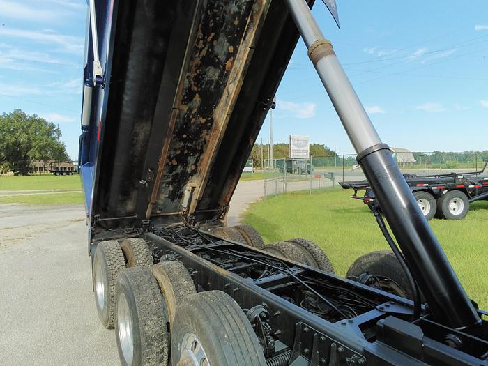 Used 2011 KENWORTH T-800 FACTORY DUMP TRUCK