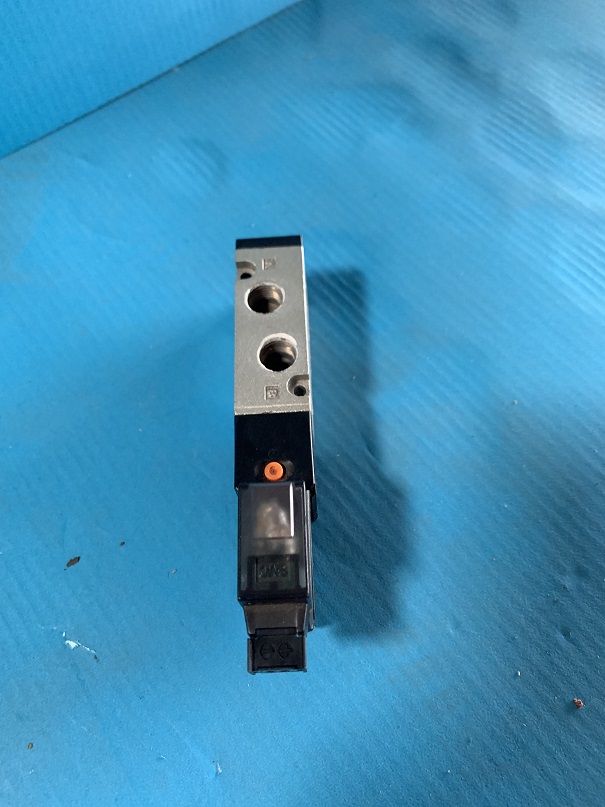Used SMC Solenoid Valve VZ5123