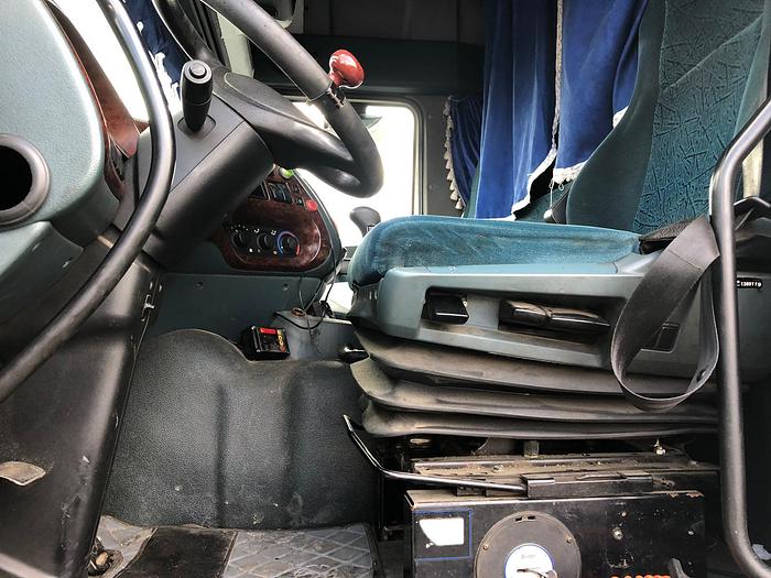 Used 2004 DAF 95 XF 480 6x2 MANUAL EURO 4