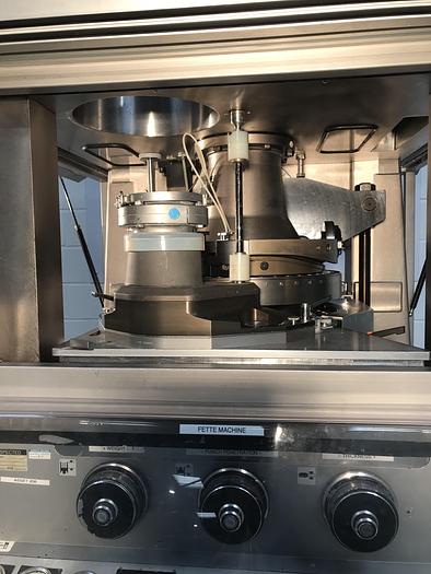 Used Fette P2000 Tablet Press