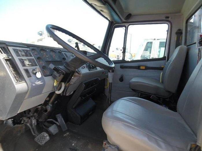Used 1997 Freightliner Gearheart wireline