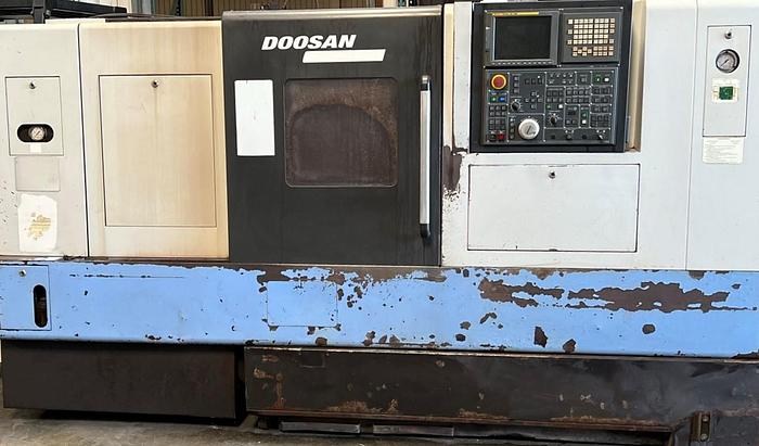 Used 2007 DOOSAN Puma 300C CNC lathe