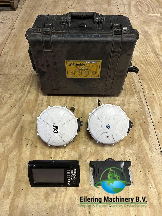 Used 2008 Trimble GCS900 / CB460 Caterpillar dozer GPS system