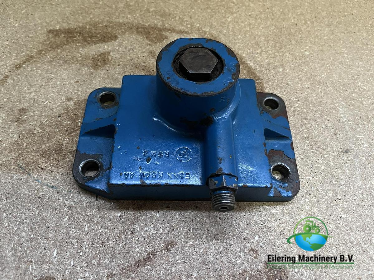 Used New Holland / Ford Hydraulic priority valve 81871187