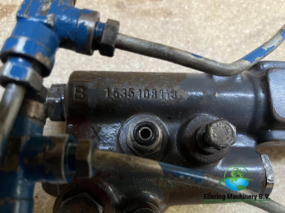 Used New Holland / Ford Hydraulic trailer brake 81874969 Aanhanger remventiel Ford