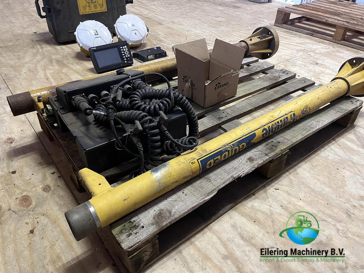 Used 2008 Trimble GCS900 / CB460 Caterpillar dozer GPS system