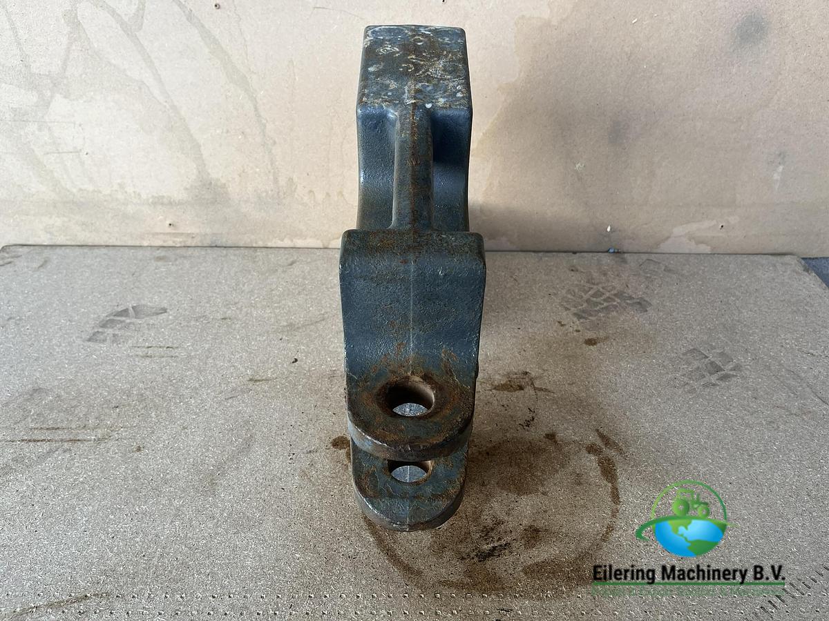Used New Holland / Ford Front weight tow hook, center weight 82007009, E0NN3N247AA