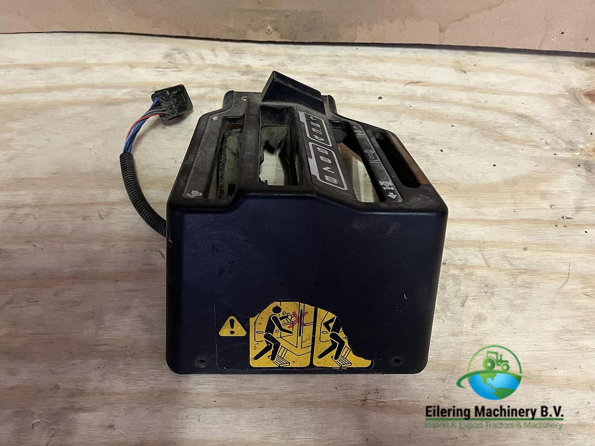 Used New Holland / Ford Gearshift selector housing F0NN3F774AC, 81869826