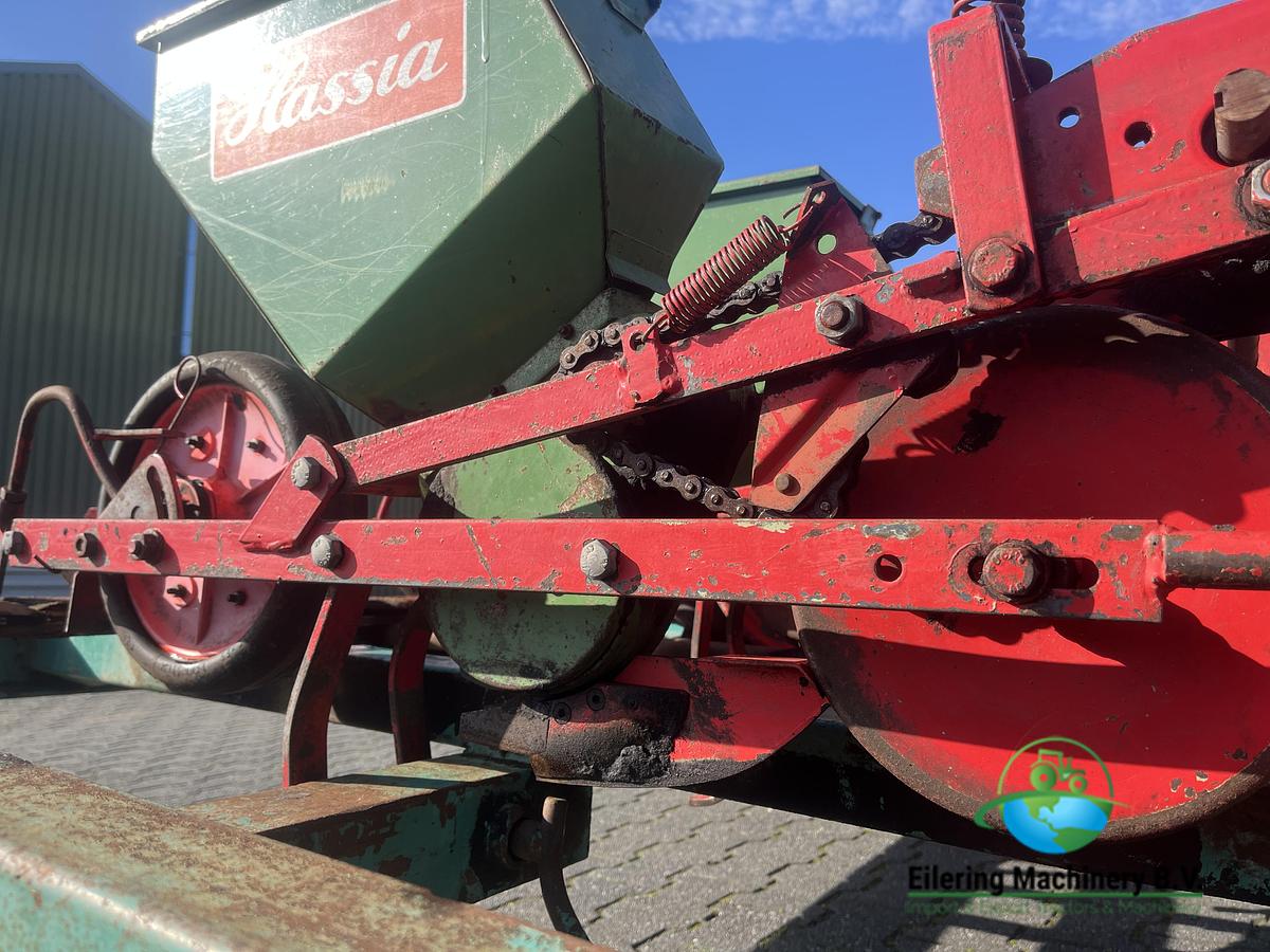 Used 1985 Hassia Exakta FS 12 row seeder