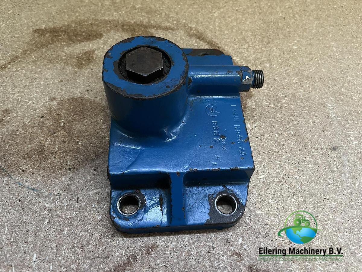 Used New Holland / Ford Hydraulic priority valve 81871187