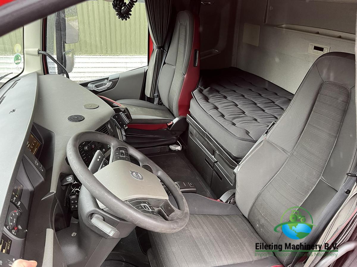 Used 2017 Volvo FH460 + PTO