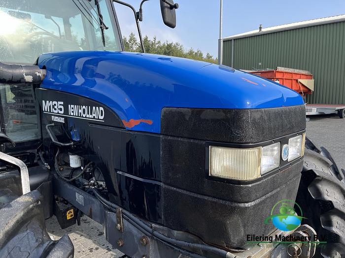 Used 1998 New Holland M135 Range Command, Creeper