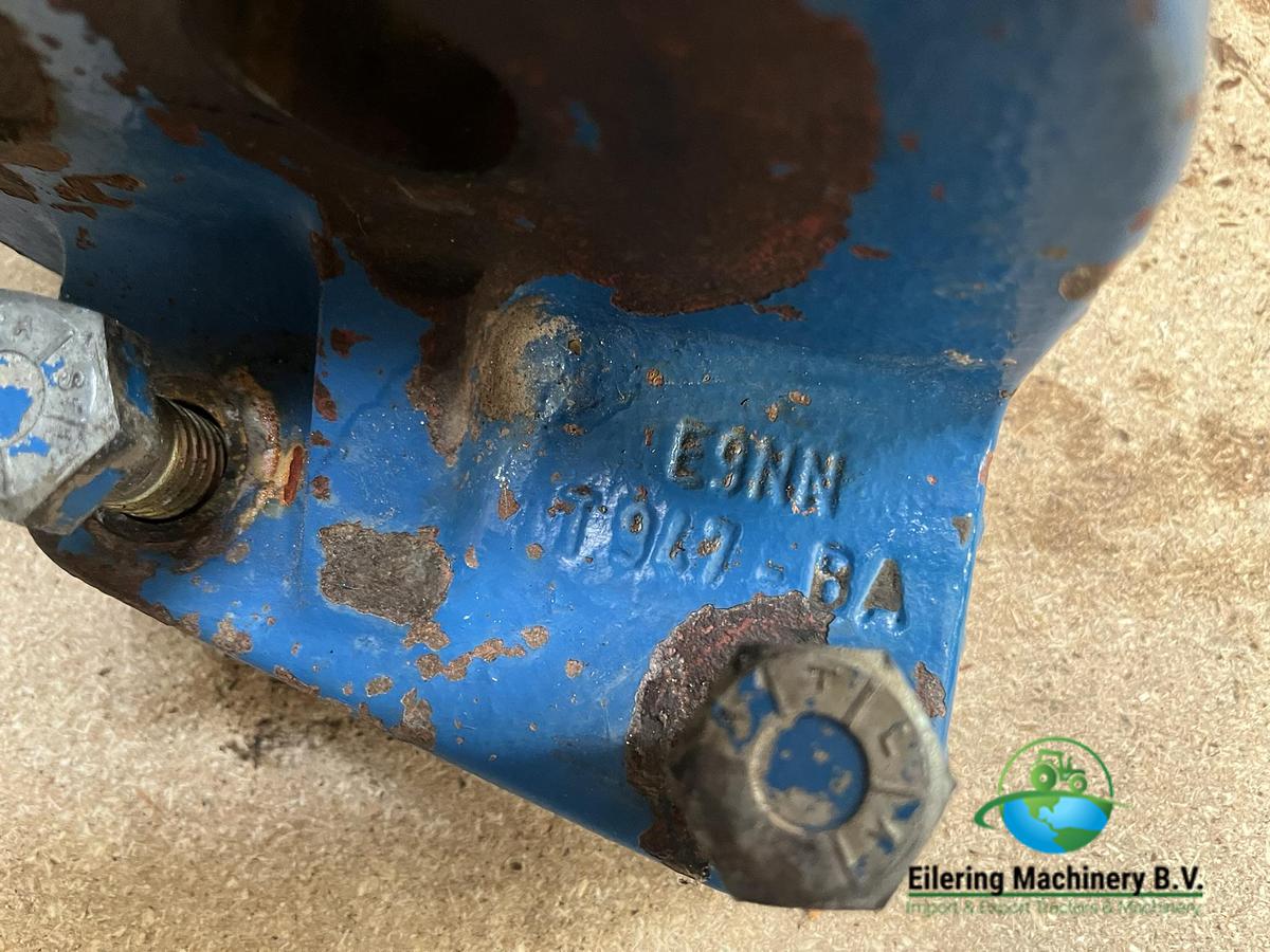 Used New Holland / Ford Top link mounting 82007673
