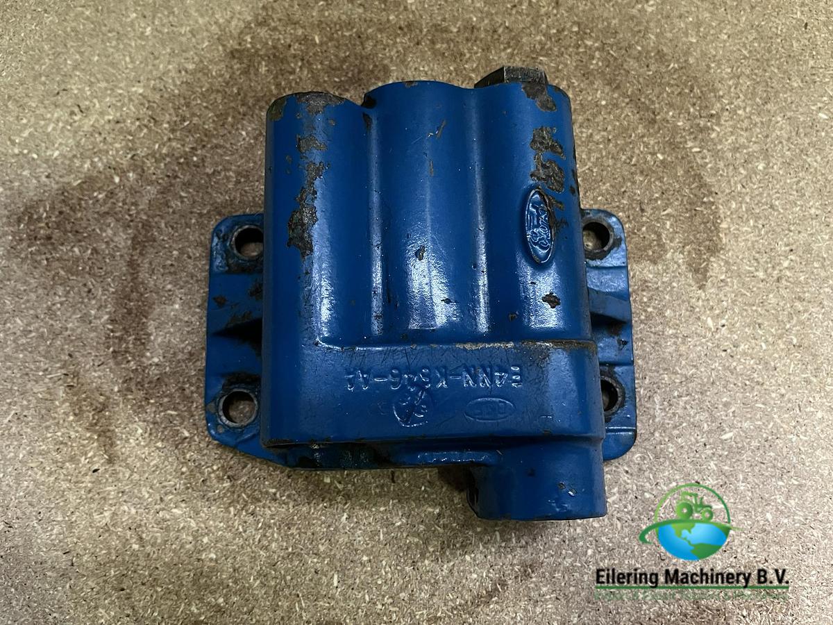 Used New Holland / Ford Hydraulic priority valve 81871195