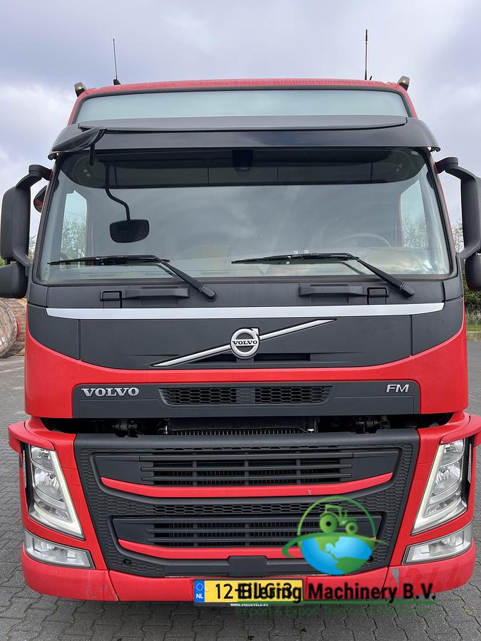 Used 2017 Volvo FM 460 + PTO