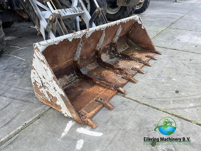 Used 2000 Massey Ferguson 4270