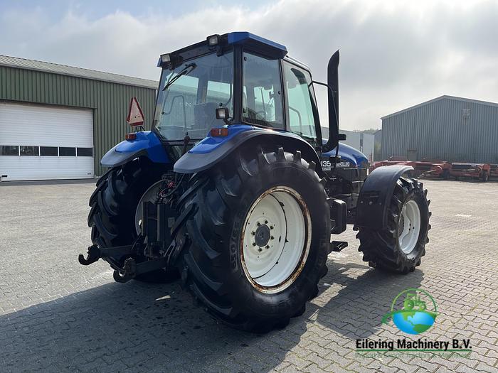 Used 1998 New Holland M135 Range Command, Creeper