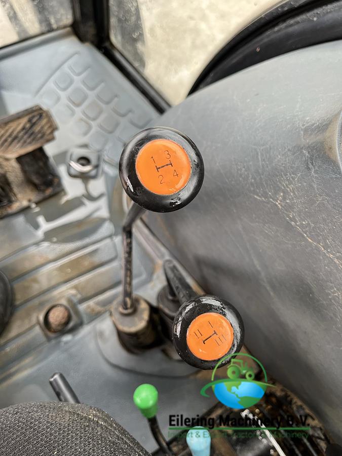 Used 2005 New Holland TD90 D