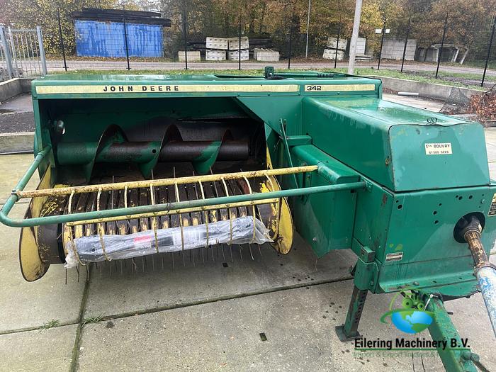 Used 1985 John Deere 342