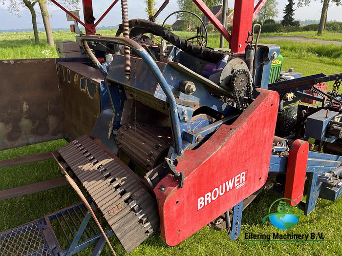 Used John Deere 5210 Brouwer 1565 sod cutter