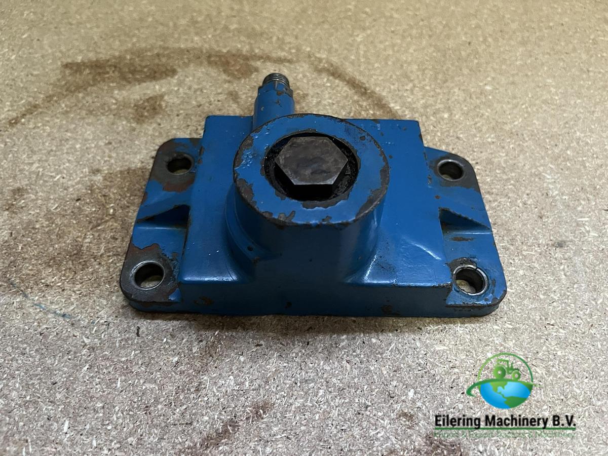 Used New Holland / Ford Hydraulic priority valve 81871187