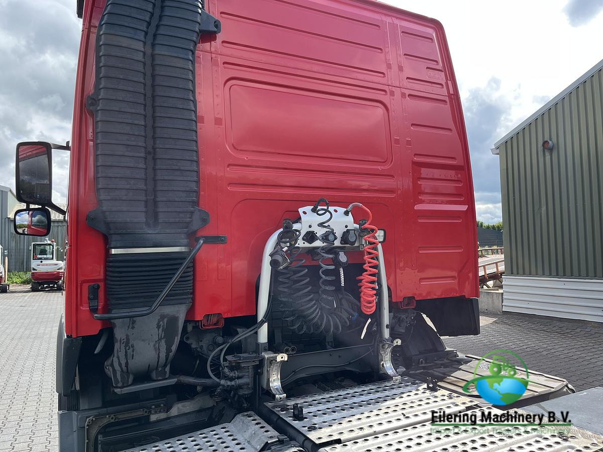 Used 2017 Volvo FM460 + PTO