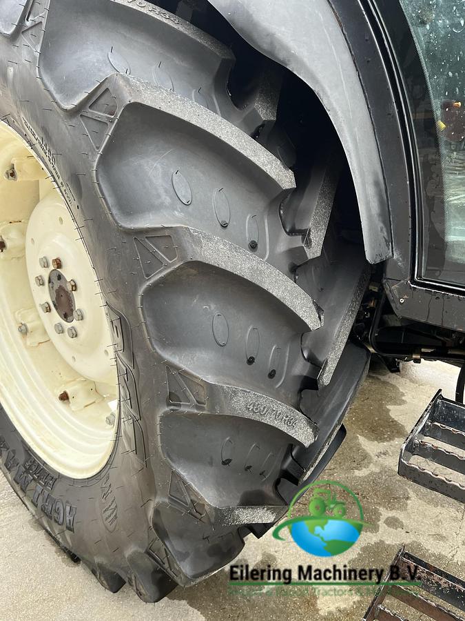 Used 2005 New Holland TD90 D