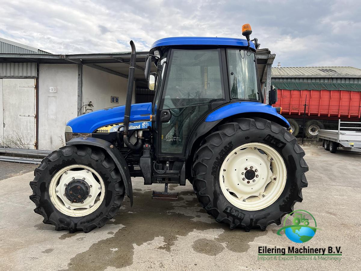 Used 2005 New Holland TD90 D