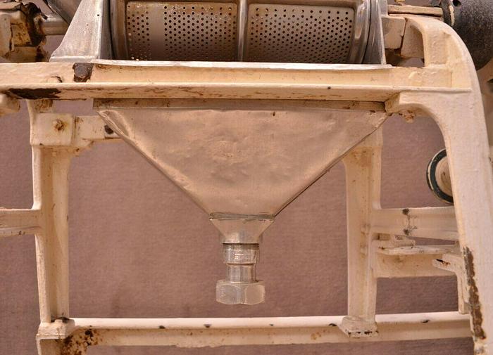 Used LANGSENKAMP #185SC COMPACT LAB SIZE FRUIT, VEGETABLE JUICE, SAUCE FINISHER w/ REEVES VARIABLE SPEED CONTROL (#749).