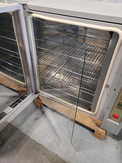Used Carbolite  PIF200 Fan Convection Lab Oven