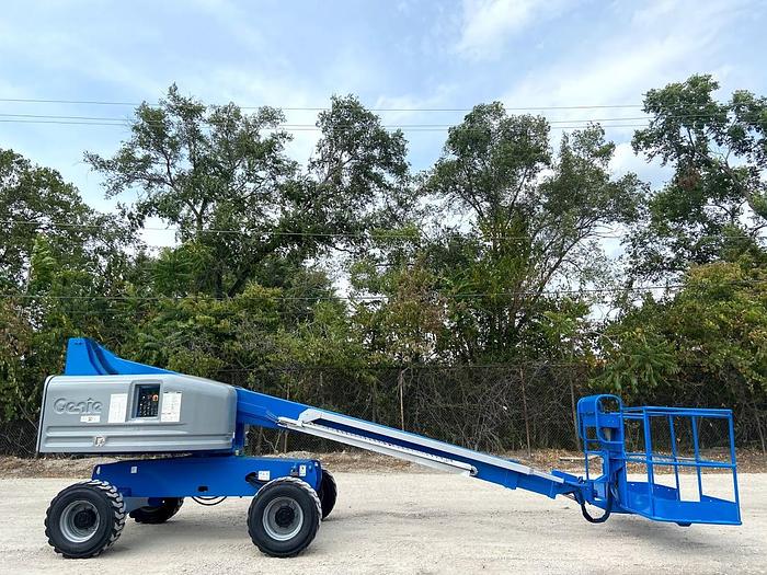 Used 2012 GENIE S-40